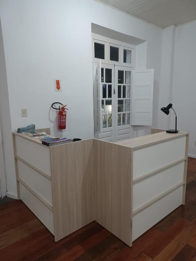 Casarao Hostel & Quartos Privados Флорианополис Экстерьер фото